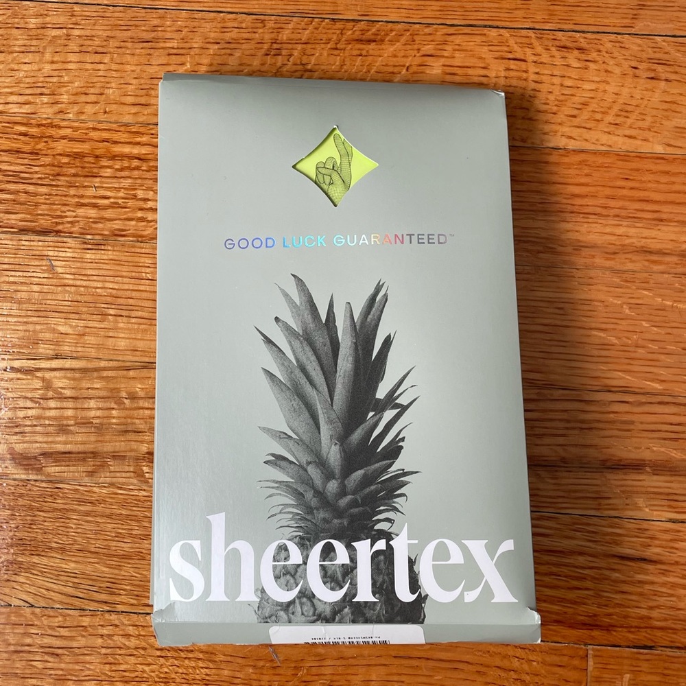 Sheertex black backseam classic sheer tights